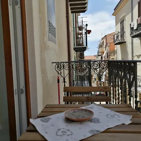 Casa Dei Normanni: Costanza Apartment Cefalu Exterior photo