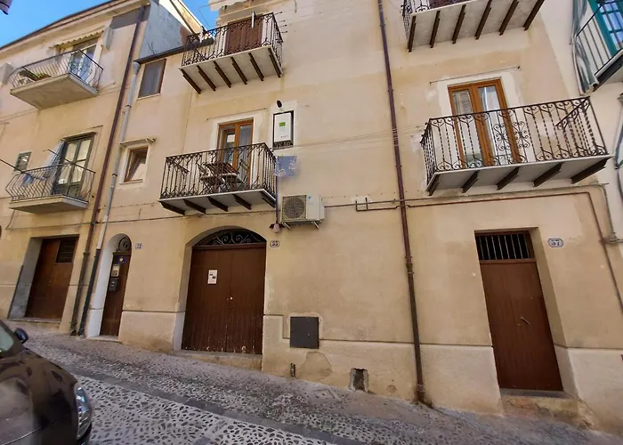 Casa Dei Normanni: Costanza